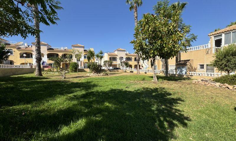 Re-sale - Semi Detached - Torrevieja