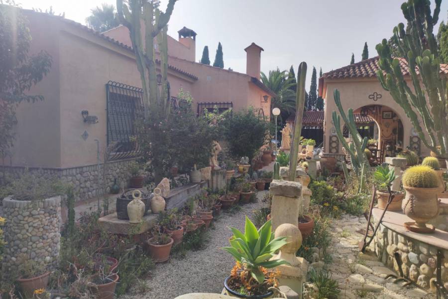 Re-sale - Country house - Novelda - CAMPET