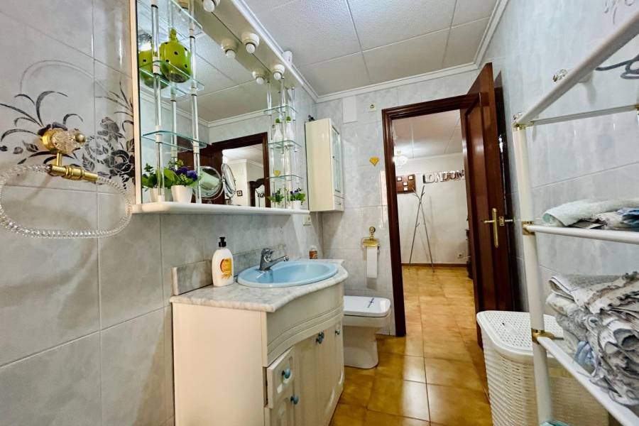 Venta - Apartamento - Santa Pola