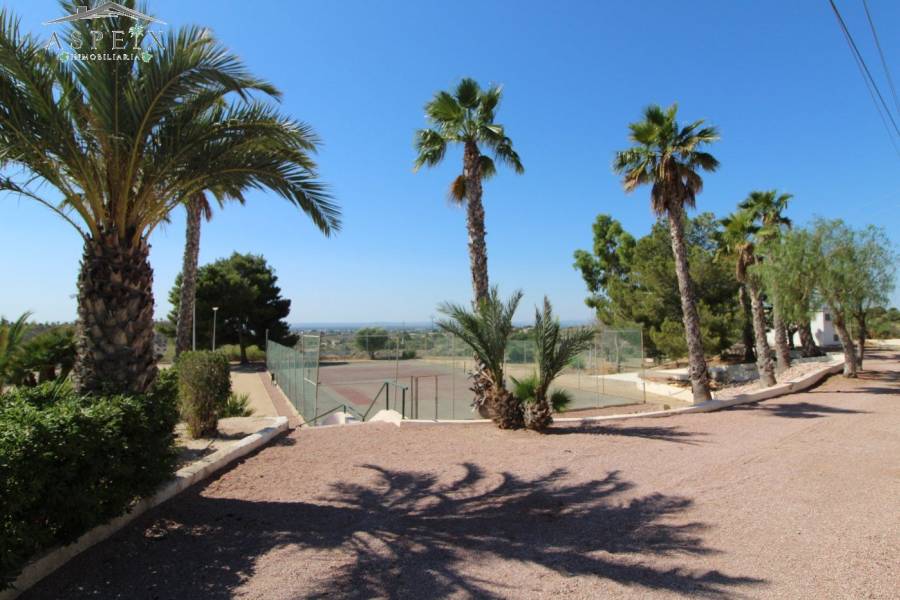 Re-sale - Country house - Elche