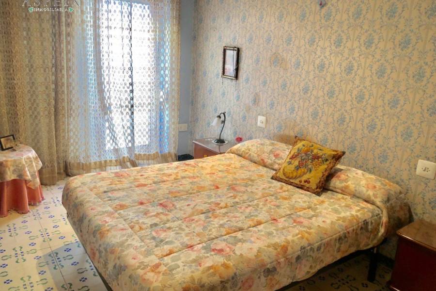 Re-sale - Villa - Novelda - CENTRO