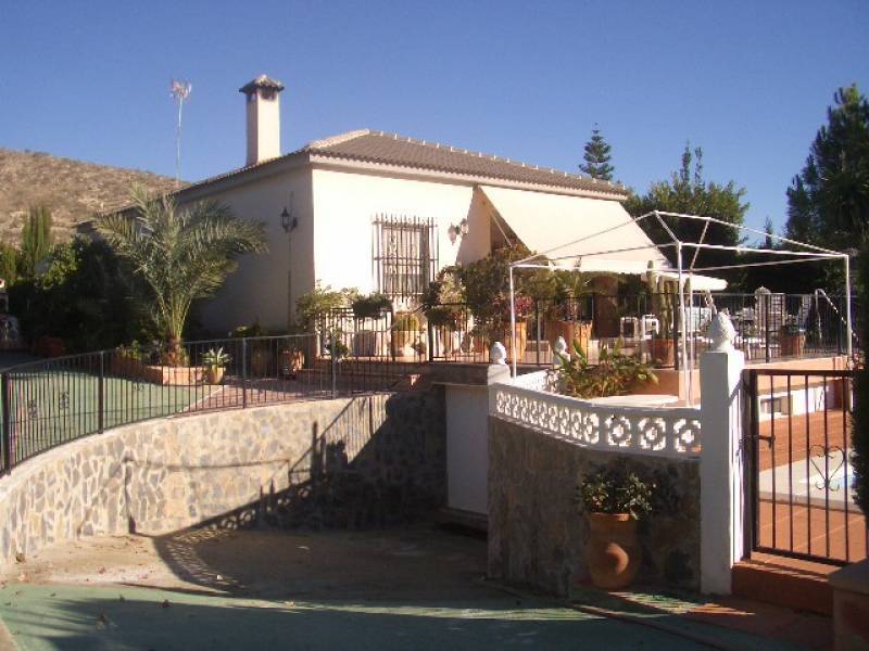 Re-sale - Villa - Elche