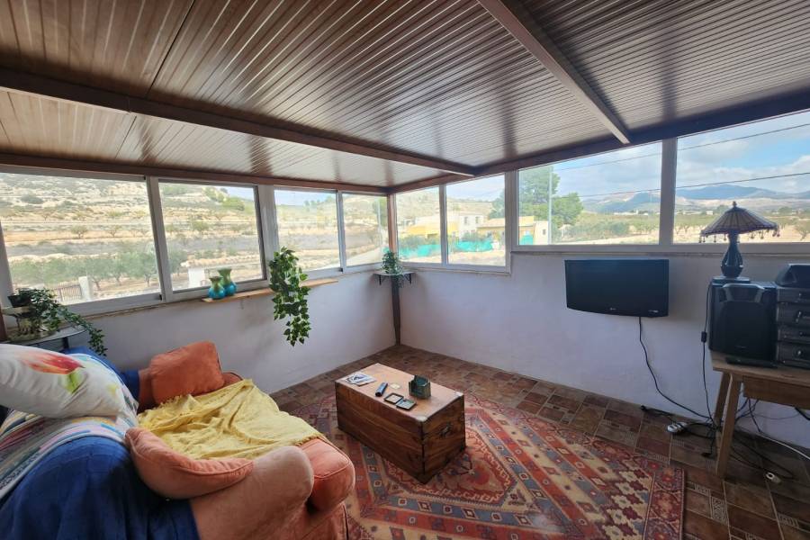 Re-sale - Villa - Algueña