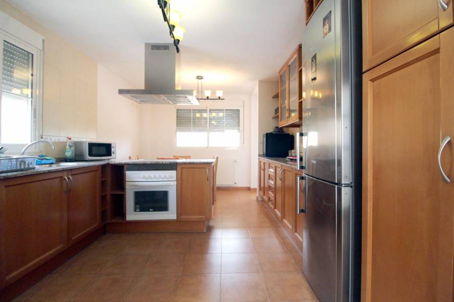 Re-sale - Villa - Aspe