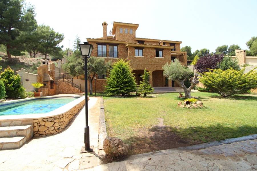 Re-sale - Villa - Tibi - Urbanizaciòn Maigmo