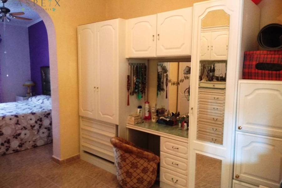 Re-sale - Villa - Hondon De Las Nieves - SIMOLA