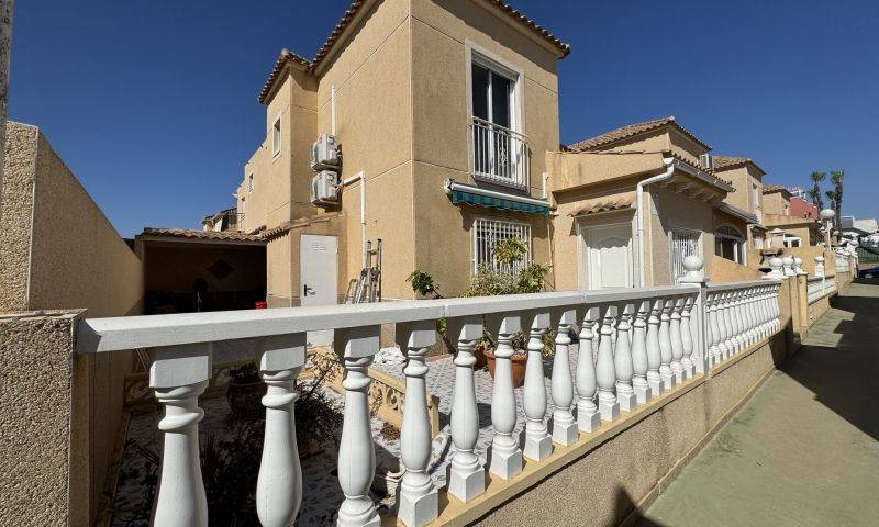 Re-sale - Semi Detached - Torrevieja