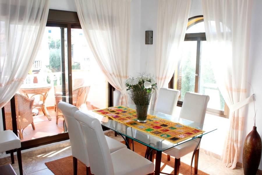 Re-sale - Villa - Villamartin