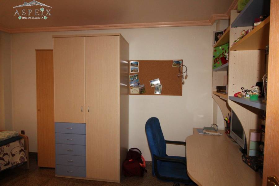 Re-sale - Bungalow - Monforte Del Cid - 03670