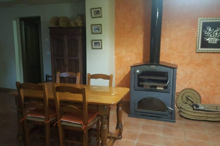 Re-sale - Country house - Elche