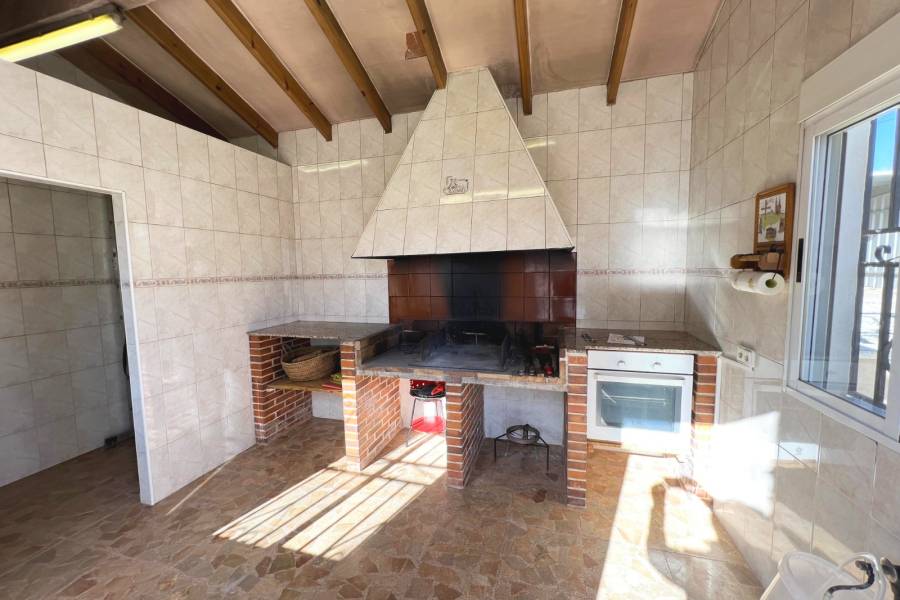 Re-sale - Country house - Hondon De Los Frailes