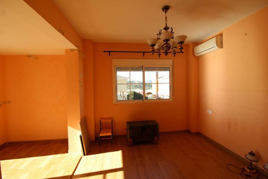 Re-sale - Villa - Elche