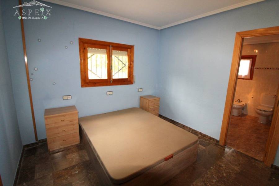 Re-sale - Country house - Monforte Del Cid