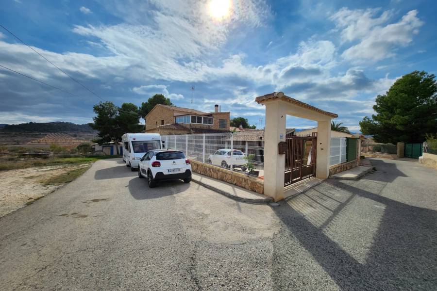 Re-sale - Villa - Algueña