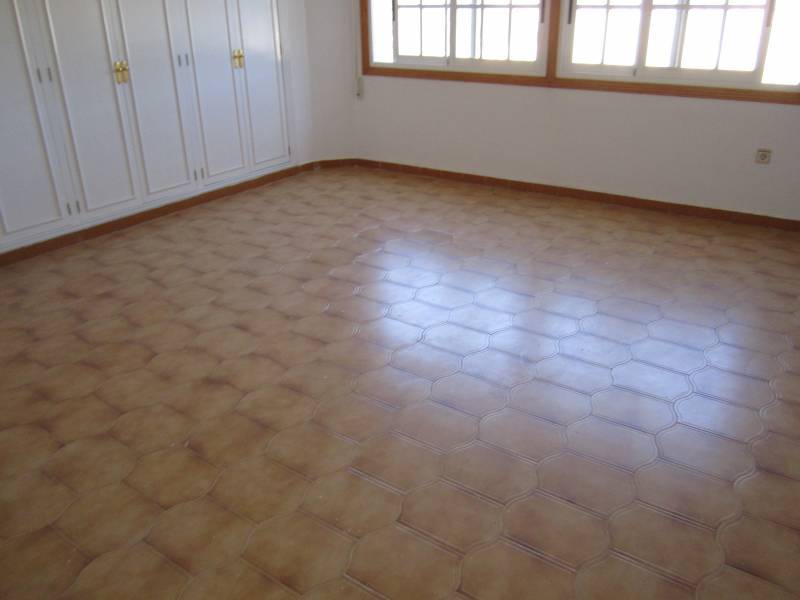 Re-sale - Villa - Elche