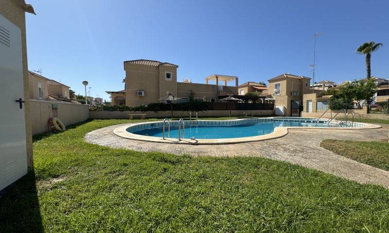 Re-sale - Semi Detached - Torrevieja