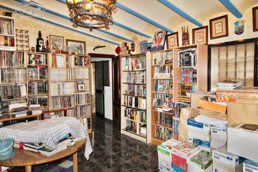 Re-sale - Villa - Monforte Del Cid - CAMINO DEL LLANO