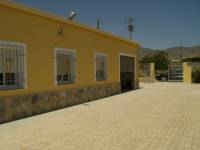 Re-sale - Country house - Crevillente