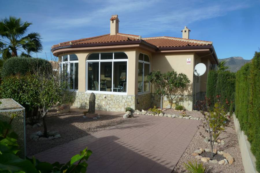Re-sale - Villa - Hondon De Las Nieves