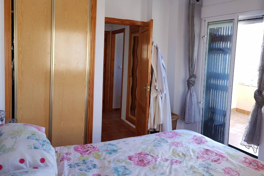 Re-sale - Villa - Algorfa