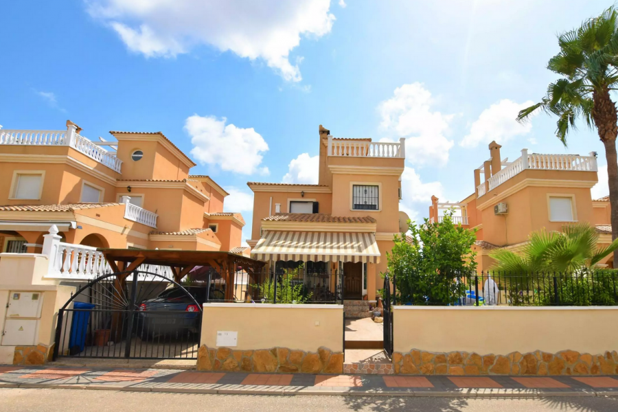 Re-sale - Villa - Algorfa