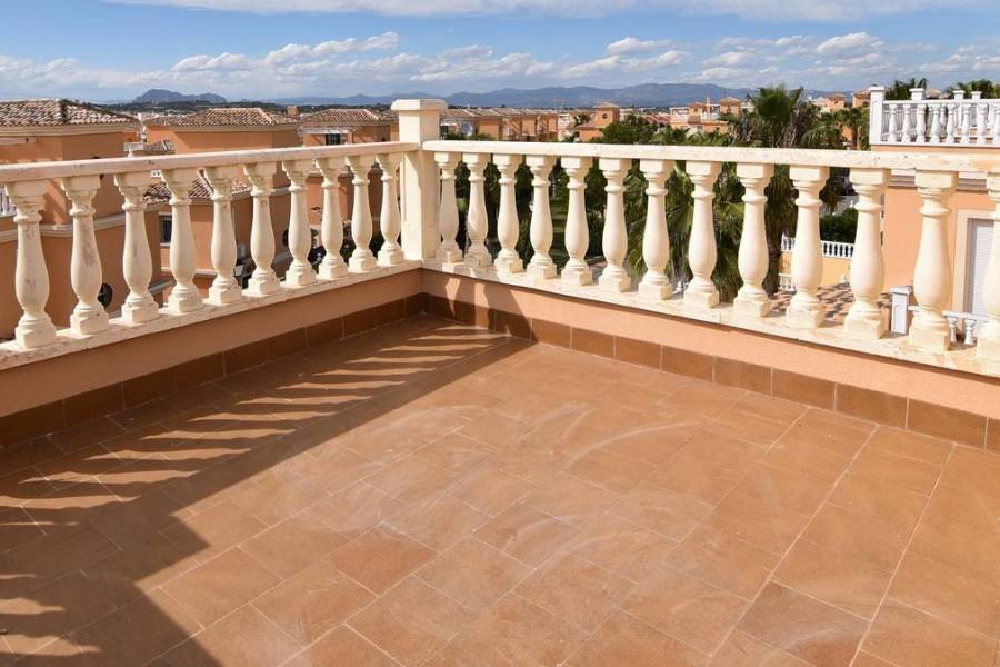 Re-sale - Villa - Algorfa