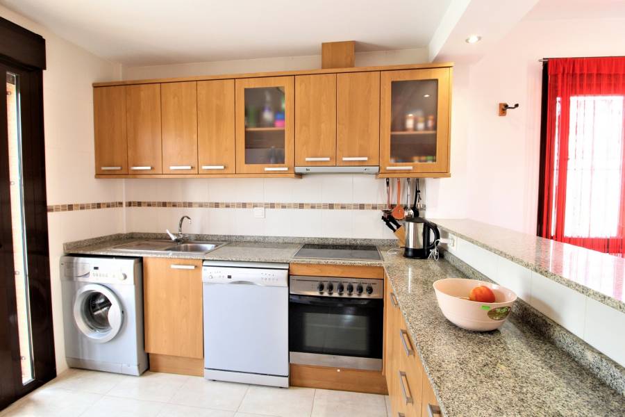 Re-sale - Villa - Villamartin