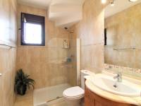 Re-sale - Villa - Villamartin
