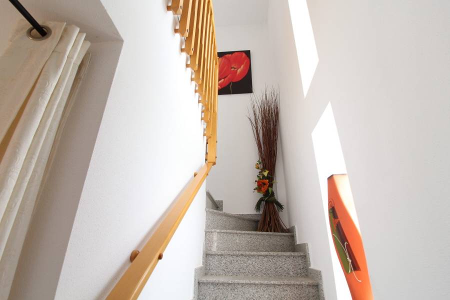 Re-sale - Villa - Villamartin